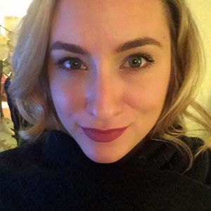 Meet your Posher, Brooke